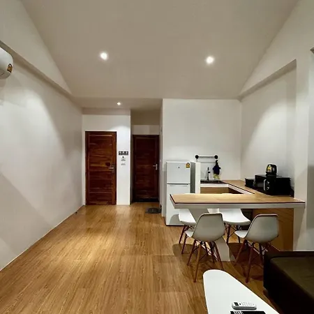 Minimal2 Maehaad Apartment